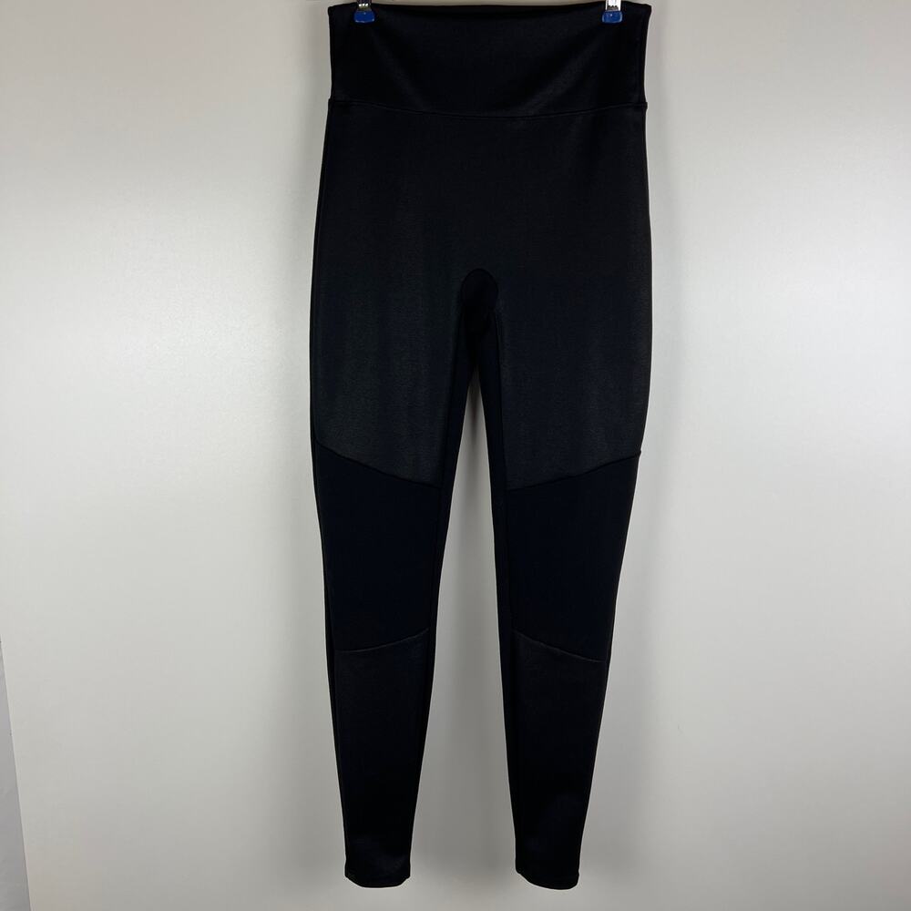 SPANX Assets Red Hot Label, Structured Legging, Moto Style Size Medium
